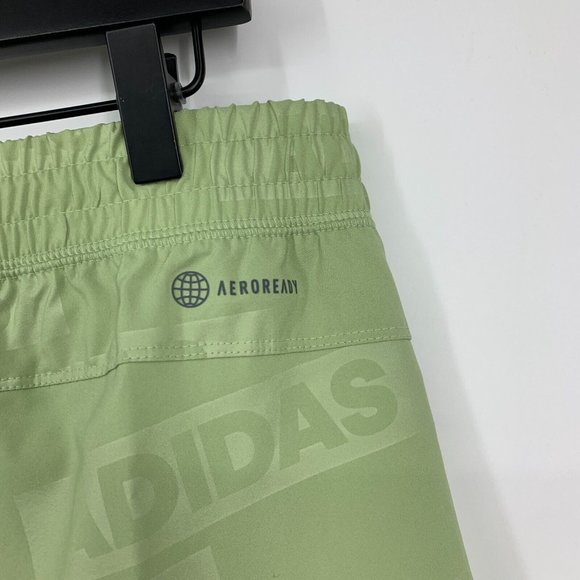 Adidas Pacer Shorts Deboss Woven Green Running Training NWT - Picture 12 of 13